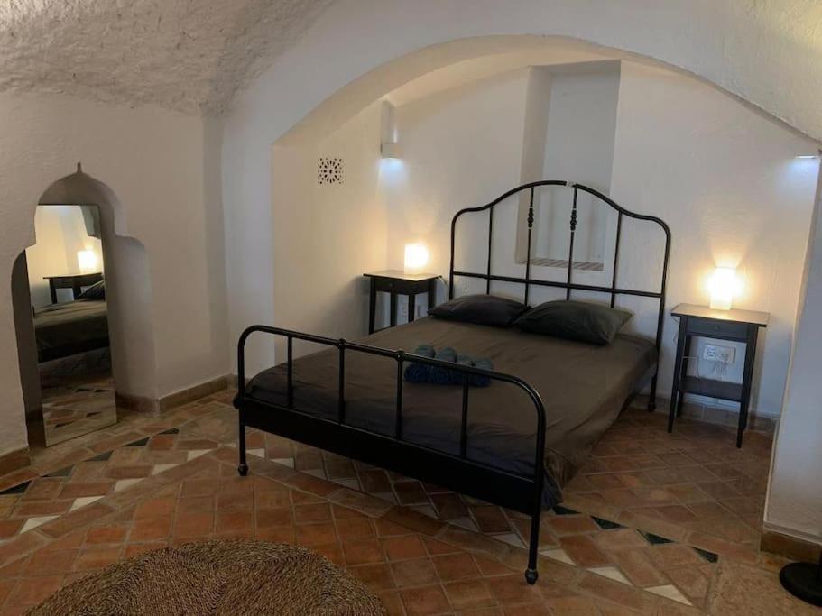 Apartamento Authentic Cave In Old City Centre Granada Exterior foto